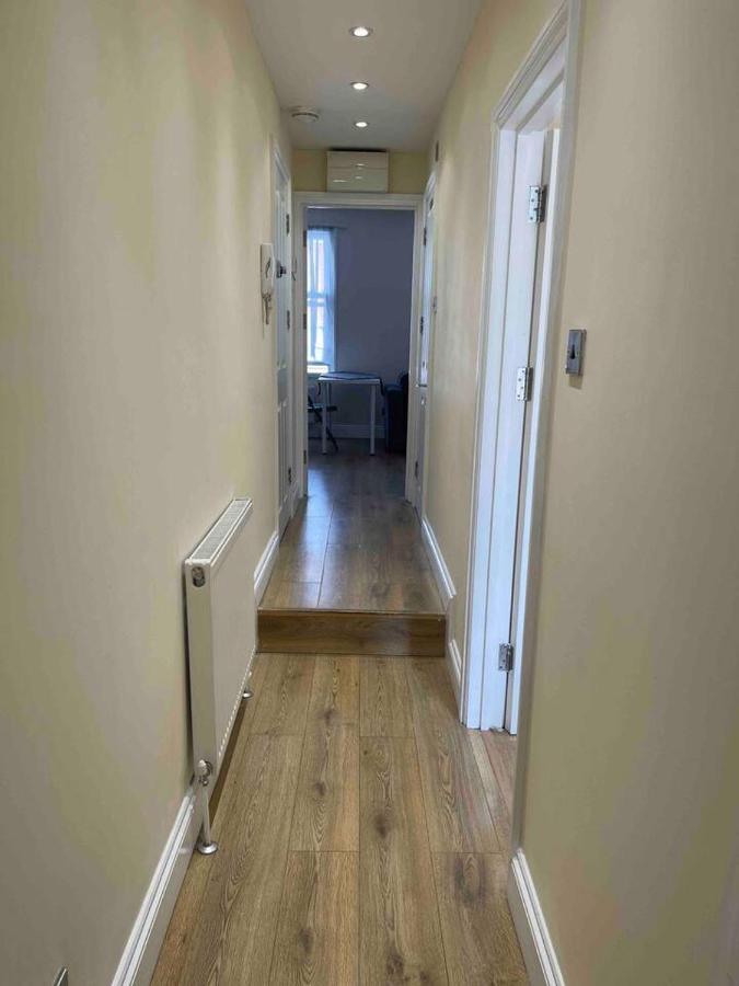 Quiet And Cozy 2 Seperate Bedrooms And 2 Bathroom With Terrace London Exterior foto