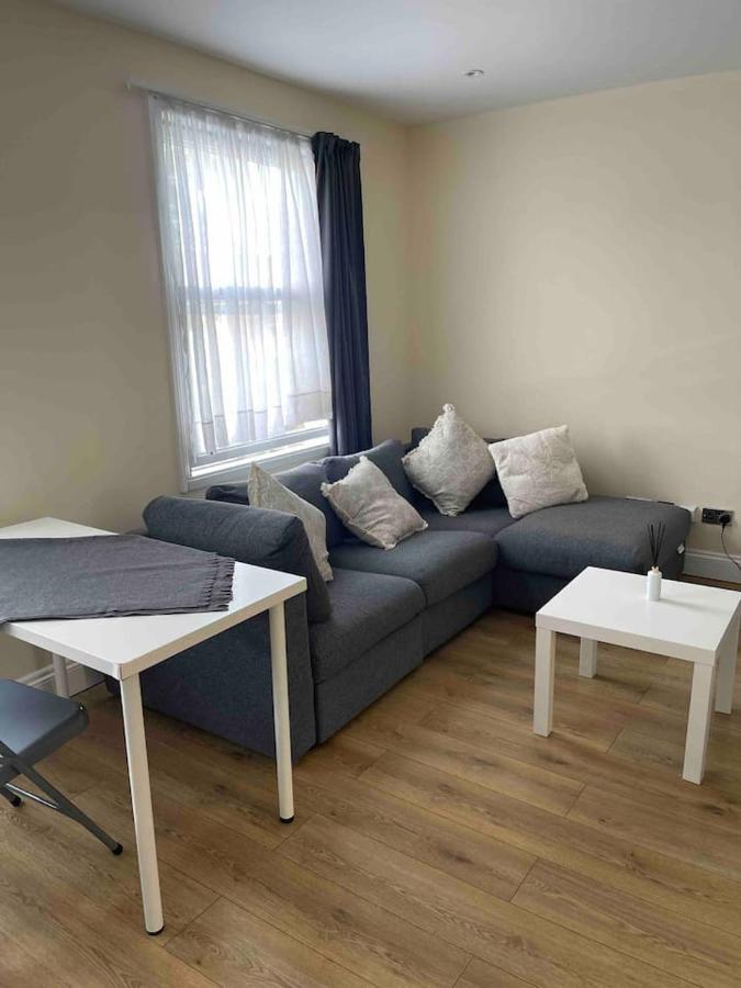 Quiet And Cozy 2 Seperate Bedrooms And 2 Bathroom With Terrace London Exterior foto
